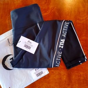 Zyia Black logo stripe light n tight LNT hi-rise 7/8 24" legging EUC W tag/bag